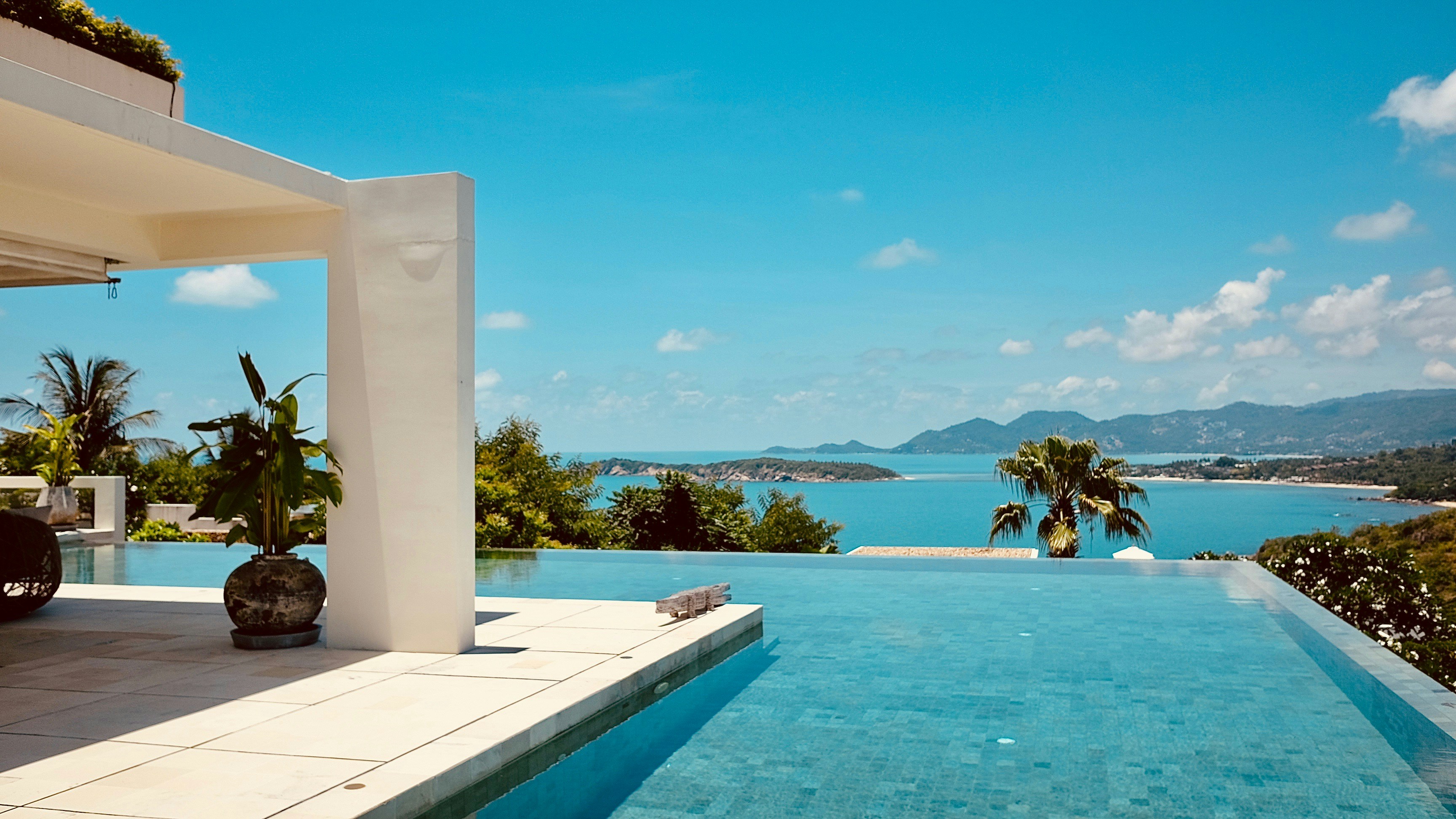 Infinity pool